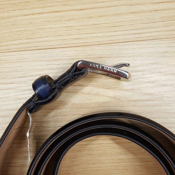 COLE HAAN Belt Mens Size 42 Black Blue Leather Colorblock Silver Logo Buckle - Picture 2 of 7